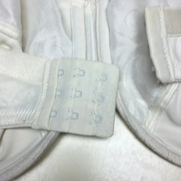 Lilyette bra 42DD Light cream color - Picture 3 of 6